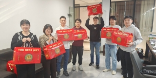 心系員工，情暖新春——東莞園林發(fā)放春節(jié)福利